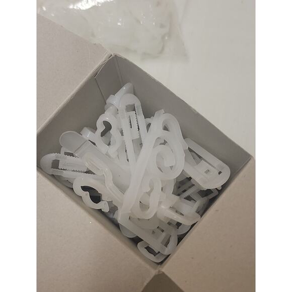 Lot of Holiday Time All-in-One Christmas Light Hanging Clips Count Unknown - Picture 4 of 5